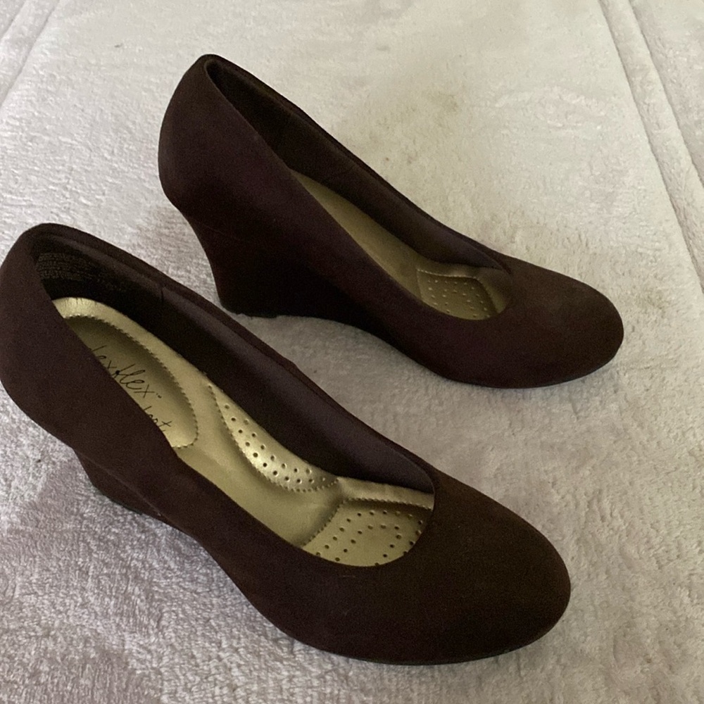 Brown wedge heels